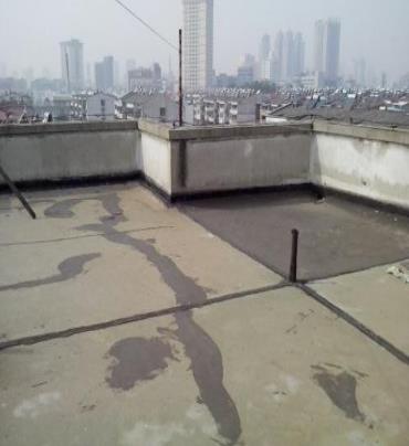 兴文漏水维修 楼顶漏水是什么原因，楼顶漏水维修方法是什么?
